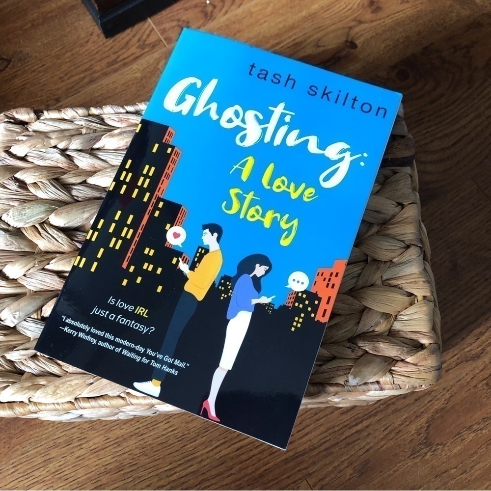 Ghosting: A love Story by: Tash Skilton, Paperback book
